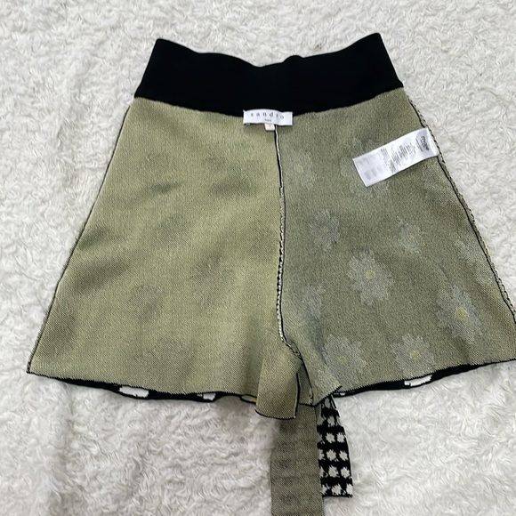 Sandro Paris-maje Floral Black and White Women's Shorts - Picture 10 of 16